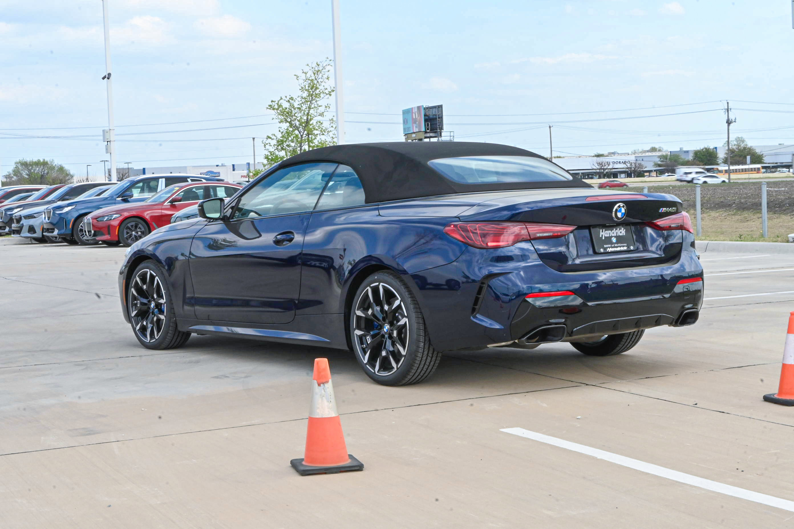 New 2026 BMW M440i Convertible image 8