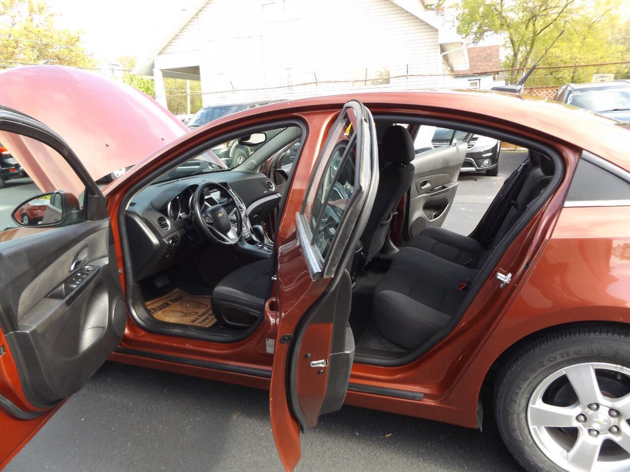 Used 2013 Chevrolet Cruze LT image 12