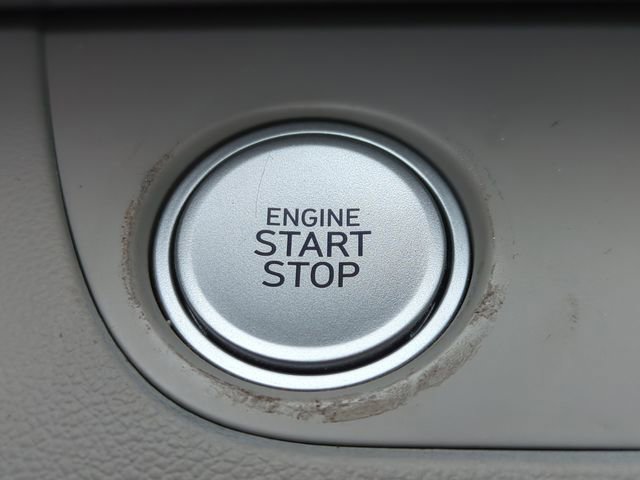 Certified 2023 Hyundai Elantra Limited FWD image 35