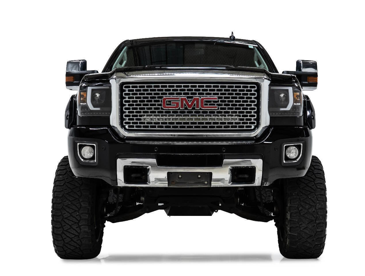 Used 2016 GMC Sierra 2500 Denali w/ Duramax Plus Package AWD/4WD image 7