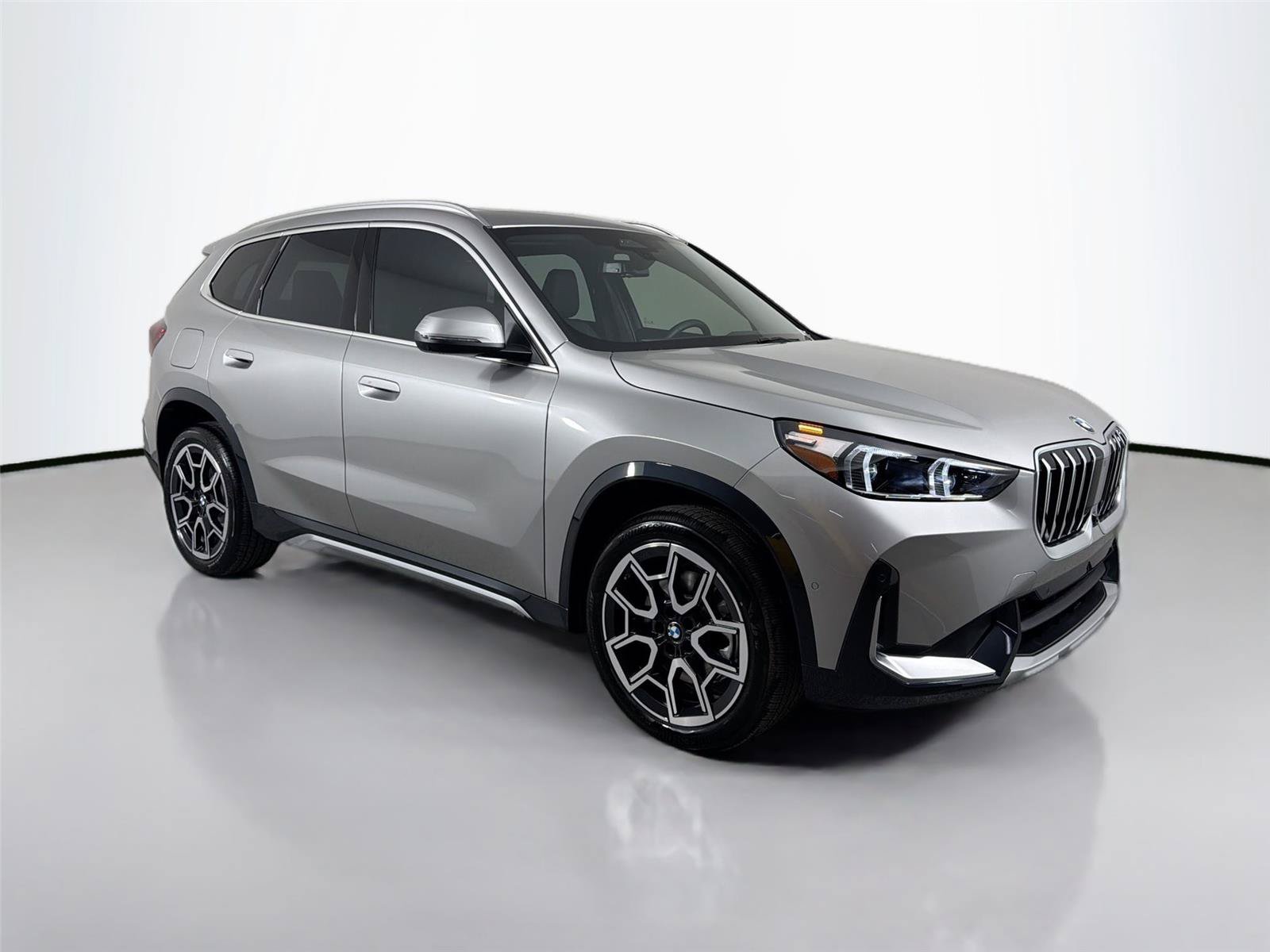 New 2026 BMW X1 xDrive28i w/ Technology Package AWD/4WD image 6