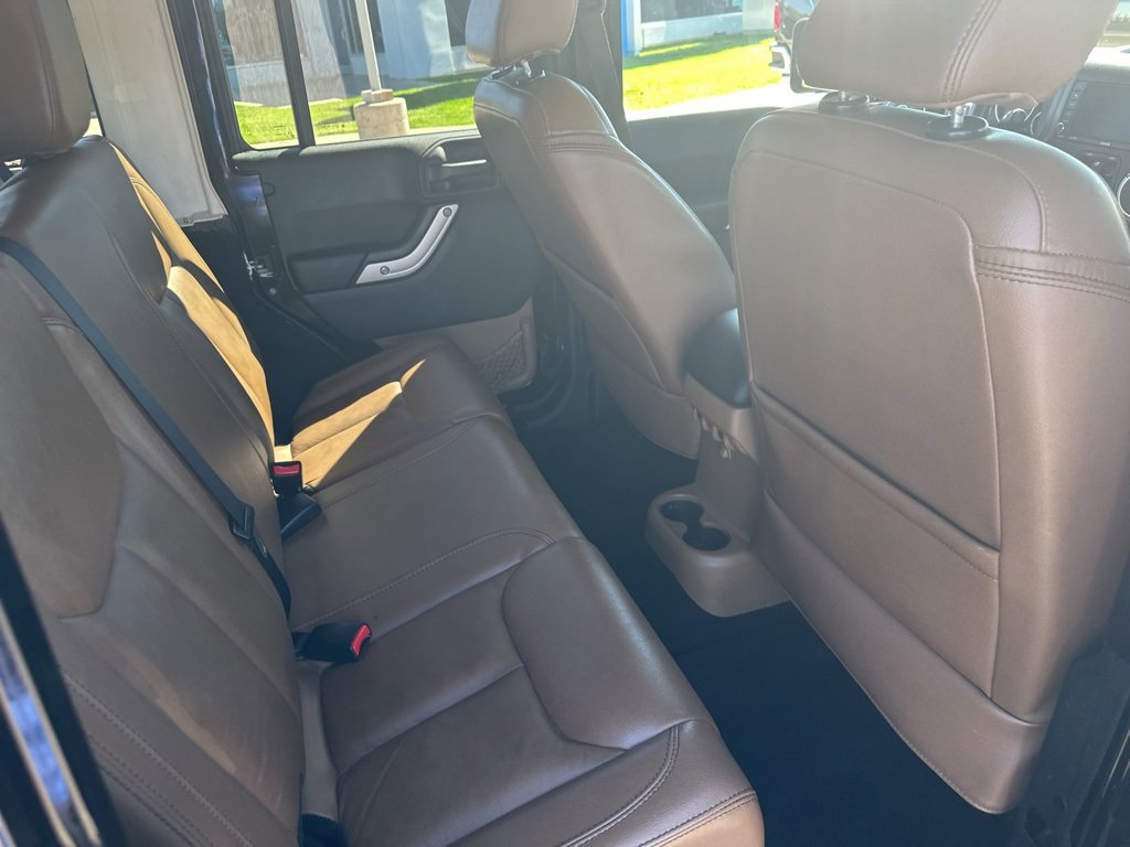 Used 2014 Jeep Wrangler Unlimited Sahara w/ Max Tow Package image 15