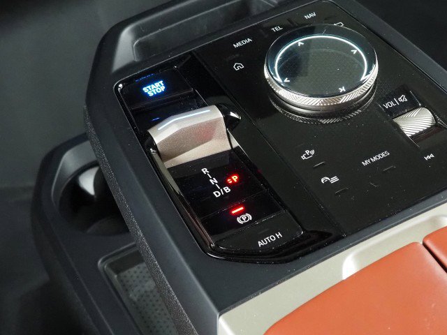 Used 2024 BMW iX xDrive50 w/ Sport Package image 28