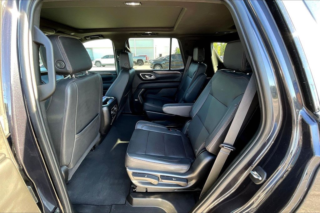 Used 2023 Chevrolet Tahoe High Country AWD/4WD image 6