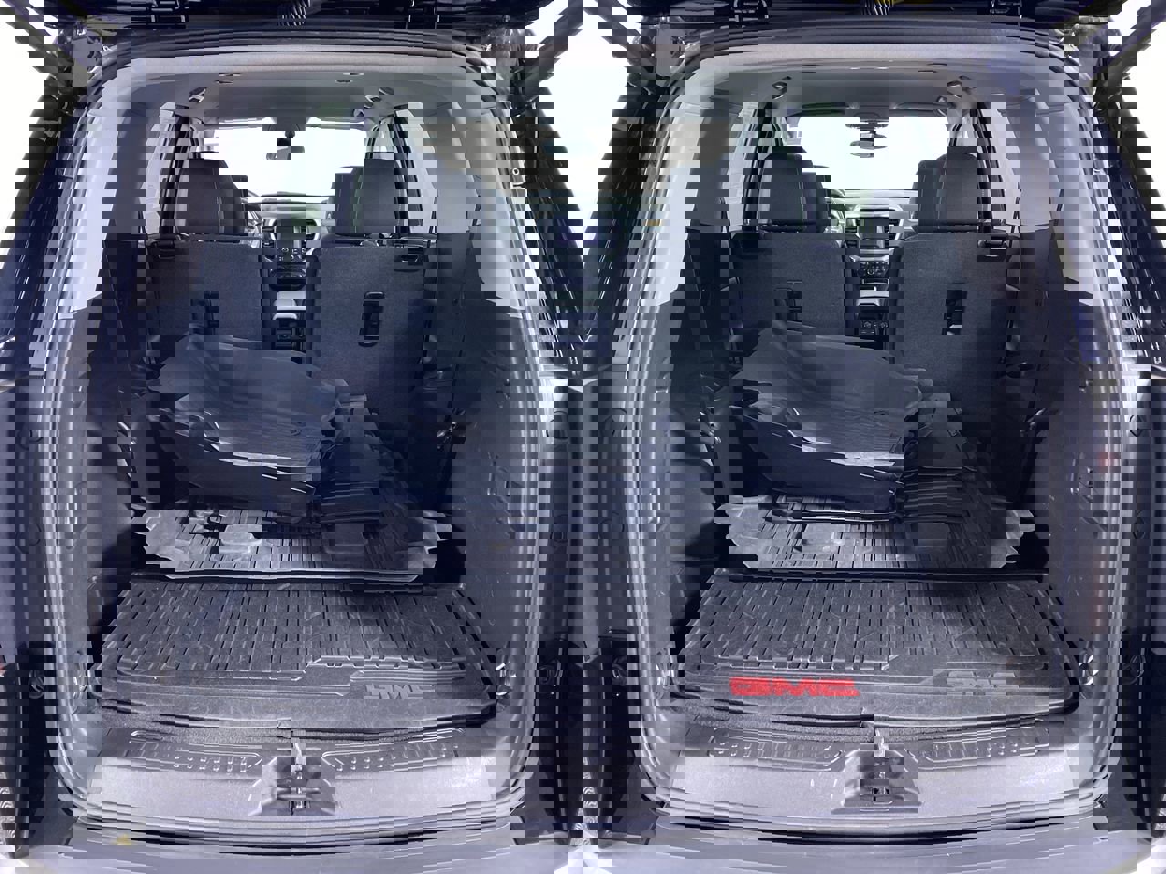 Certified 2023 GMC Acadia SLE w/ Driver Convenience Package FWD image 13