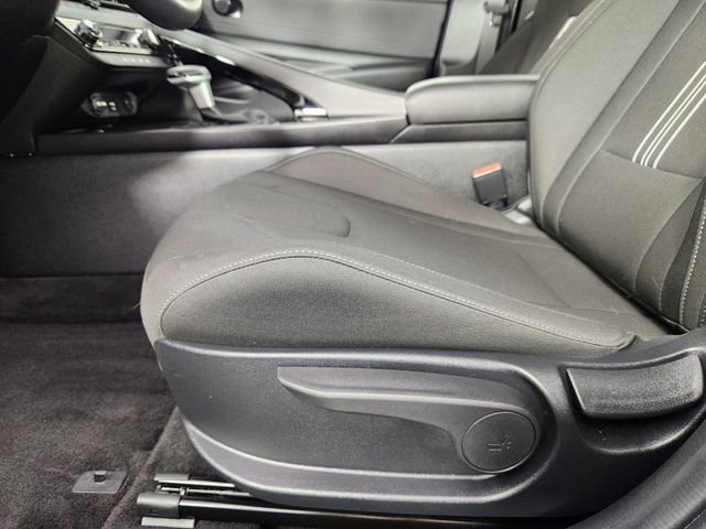 Certified 2025 Hyundai Elantra SEL w/ Cargo Package image 11