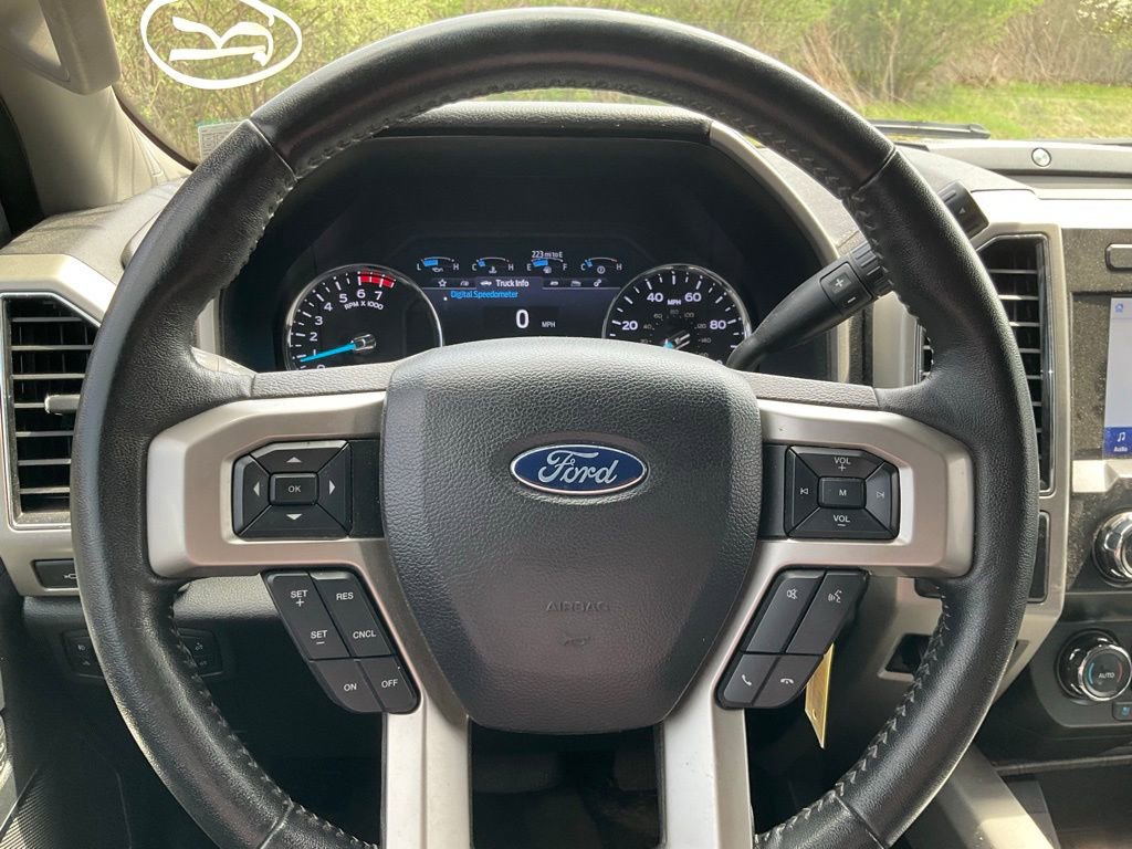 Used 2020 Ford F350 Lariat image 6