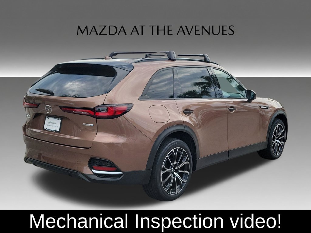 Used 2025 MAZDA CX-70 Plug-In Hybrid w/ Premium Pkg AWD/4WD image 4