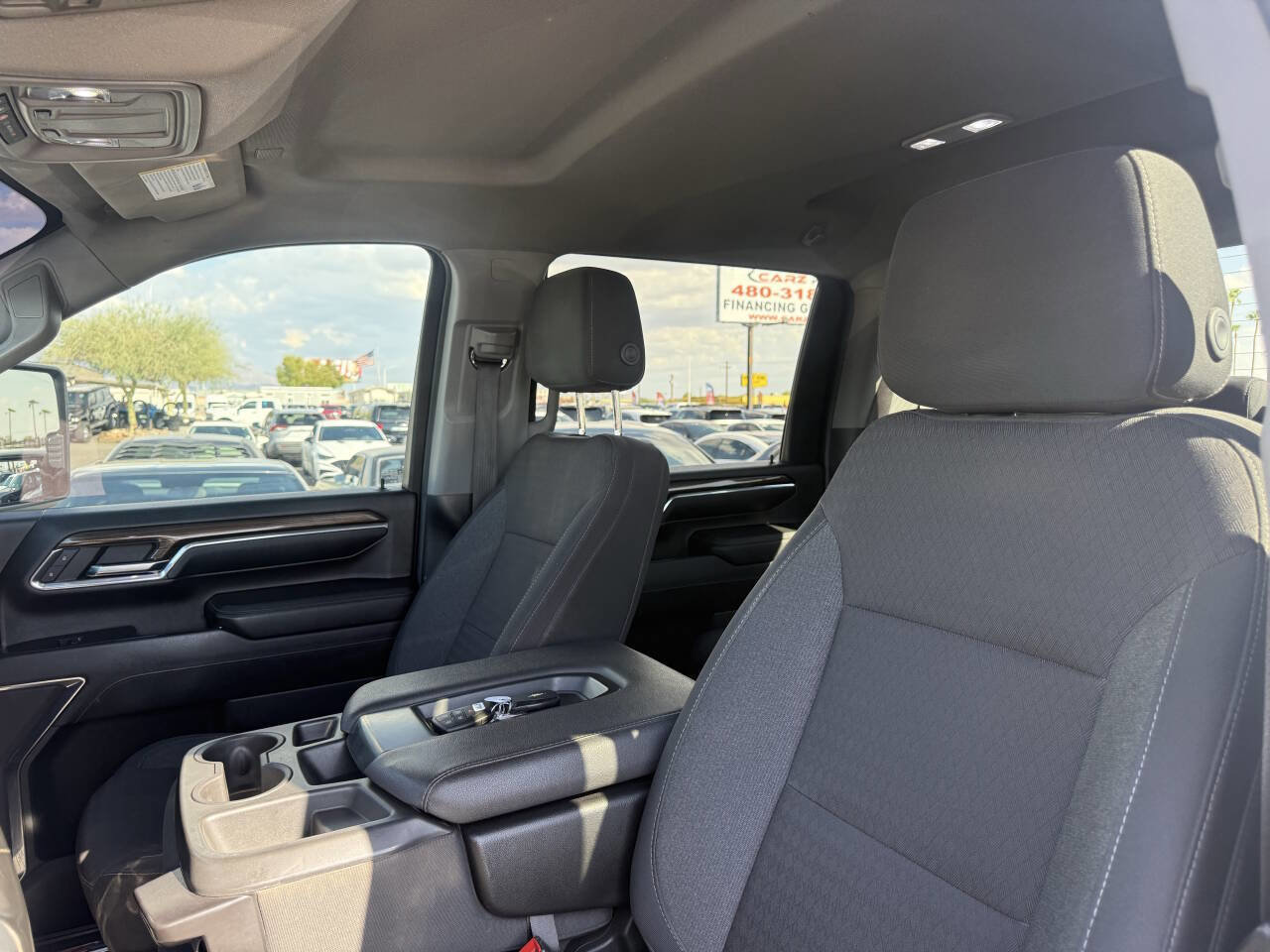 Used 2024 Chevrolet Silverado 2500 LT image 26