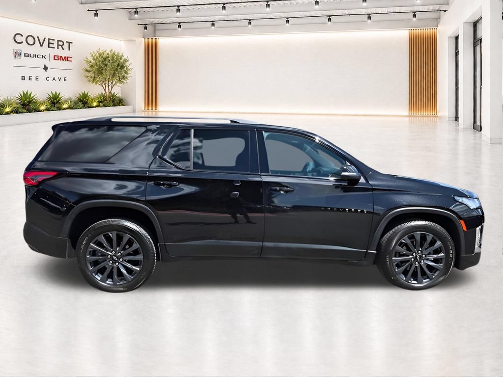 Used 2022 Chevrolet Traverse RS FWD image 17