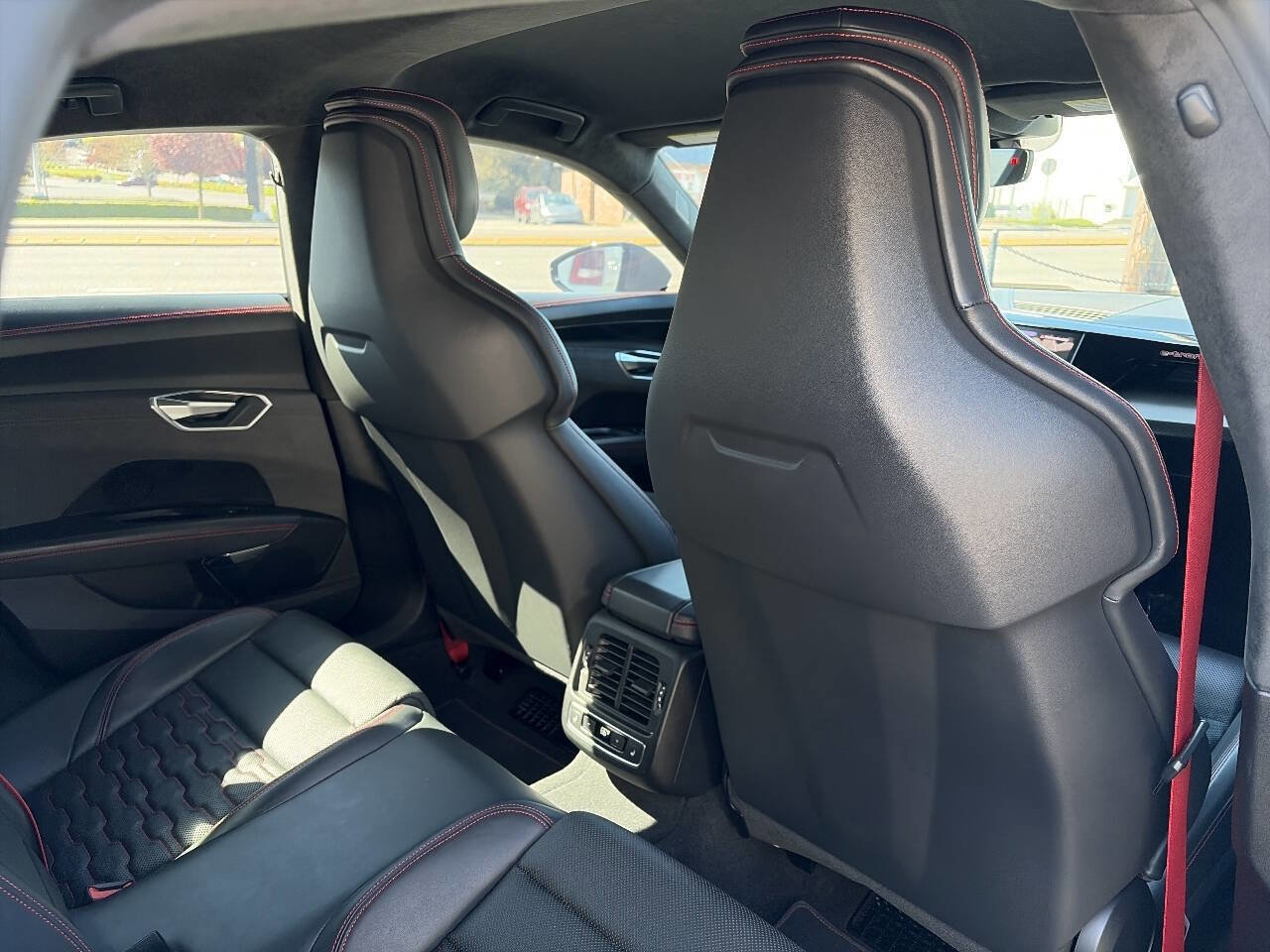 Used 2022 Audi RS e-tron GT w/ Year 1 Package AWD/4WD image 24