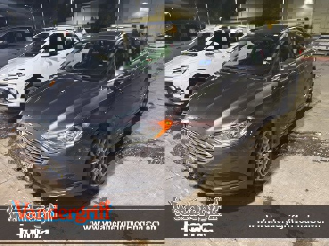 Used 2017 Ford Fusion SE w/ Fusion SE Technology Package