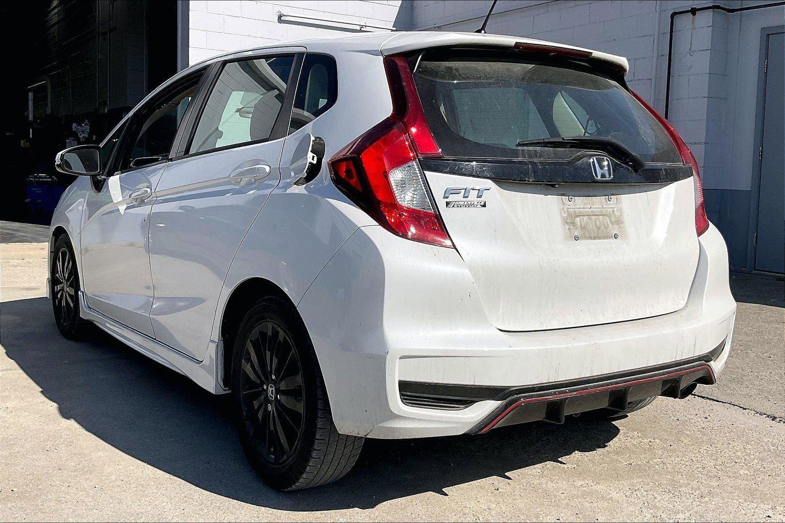 Used 2018 Honda Fit Sport image 4