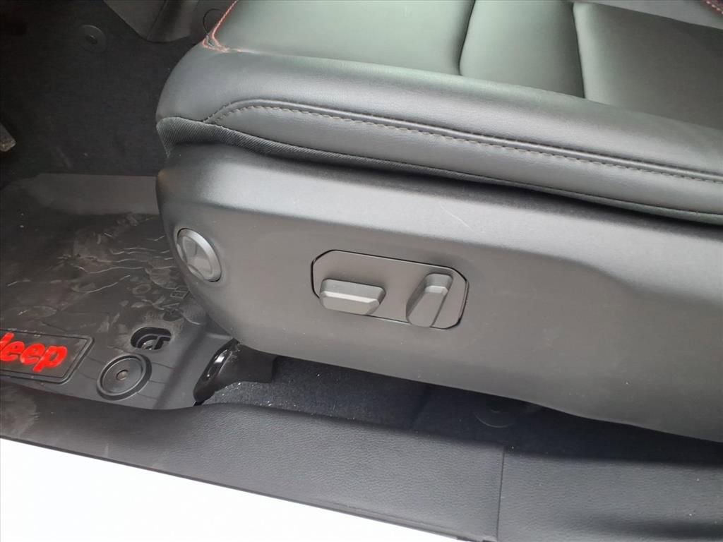 New 2026 Jeep Gladiator Rubicon w/ Steel Power Dome Hood Package image 11