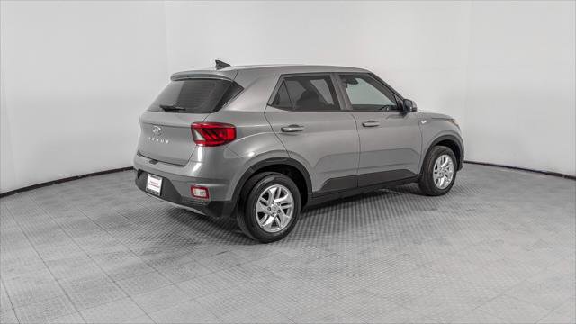 Used 2021 Hyundai Venue SE image 8