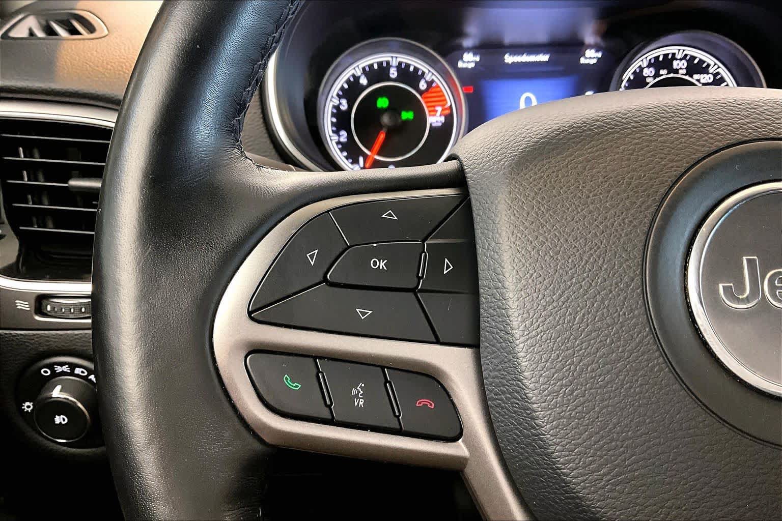 Used 2020 Jeep Cherokee Limited FWD image 23
