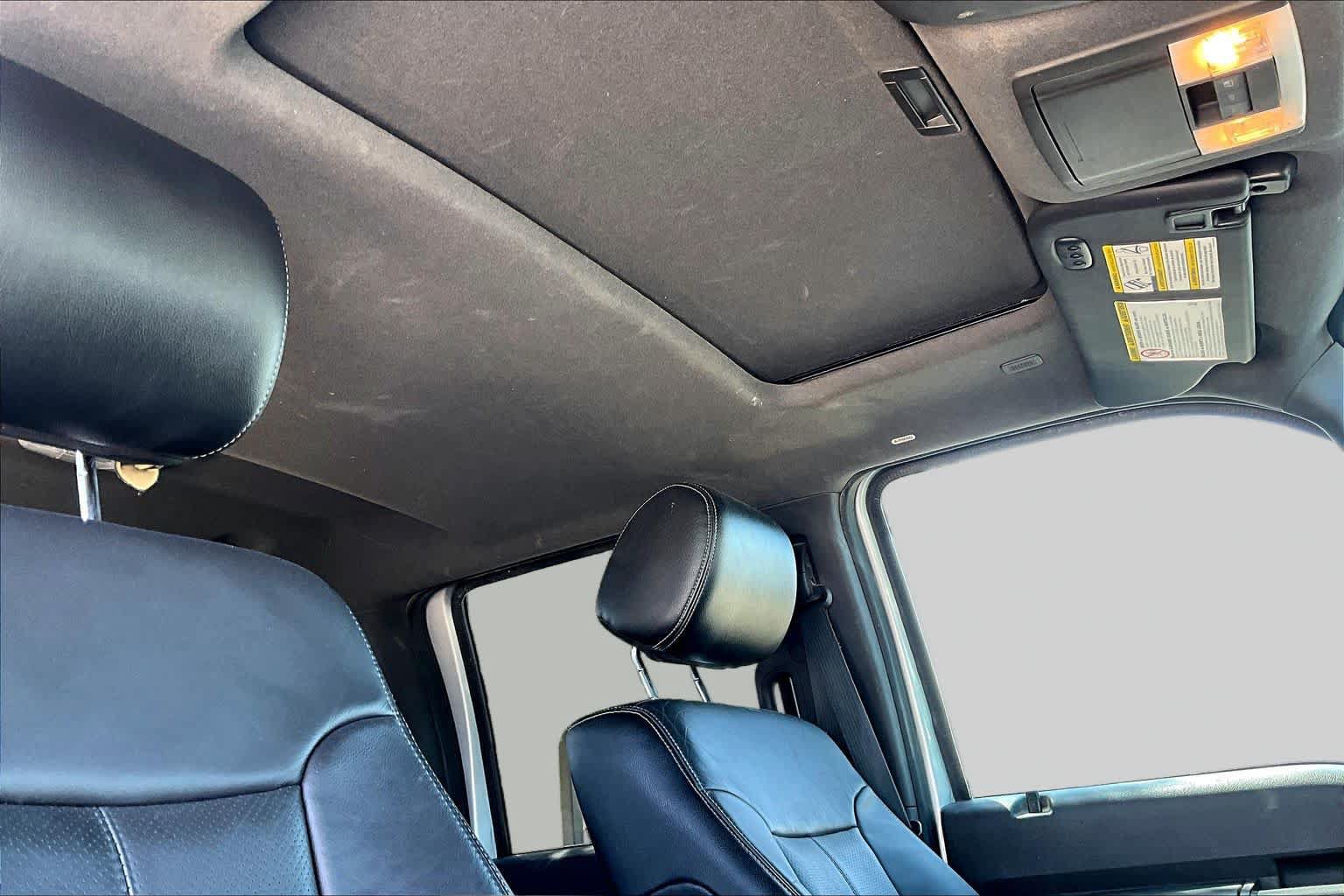Used 2016 Ford F250 Lariat w/ Lariat Ultimate Package AWD/4WD image 14