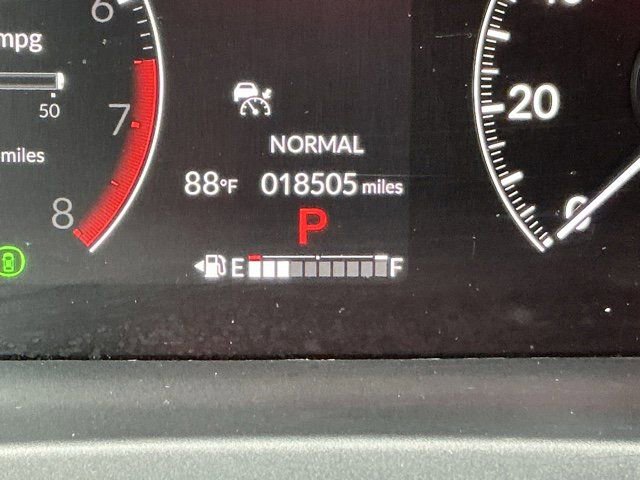 Used 2025 Honda Pilot TrailSport image 32