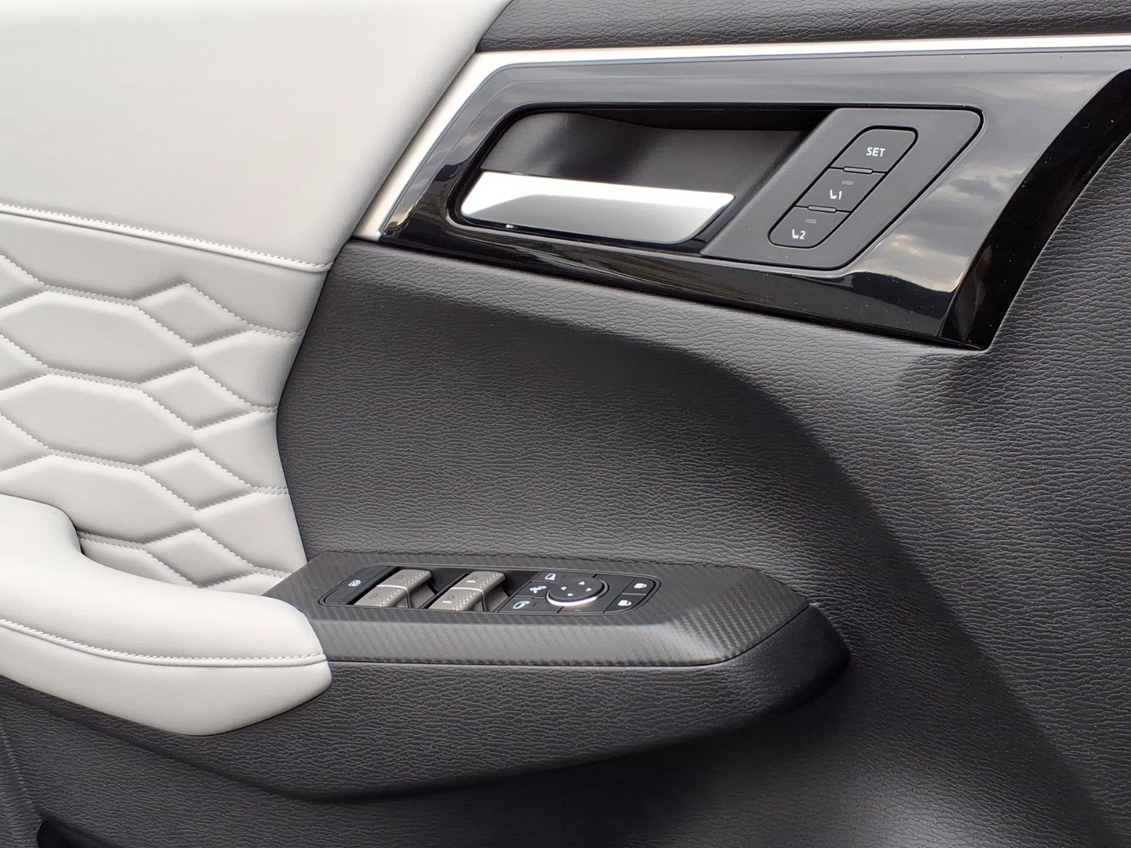 New 2026 Mitsubishi Outlander SEL FWD image 20