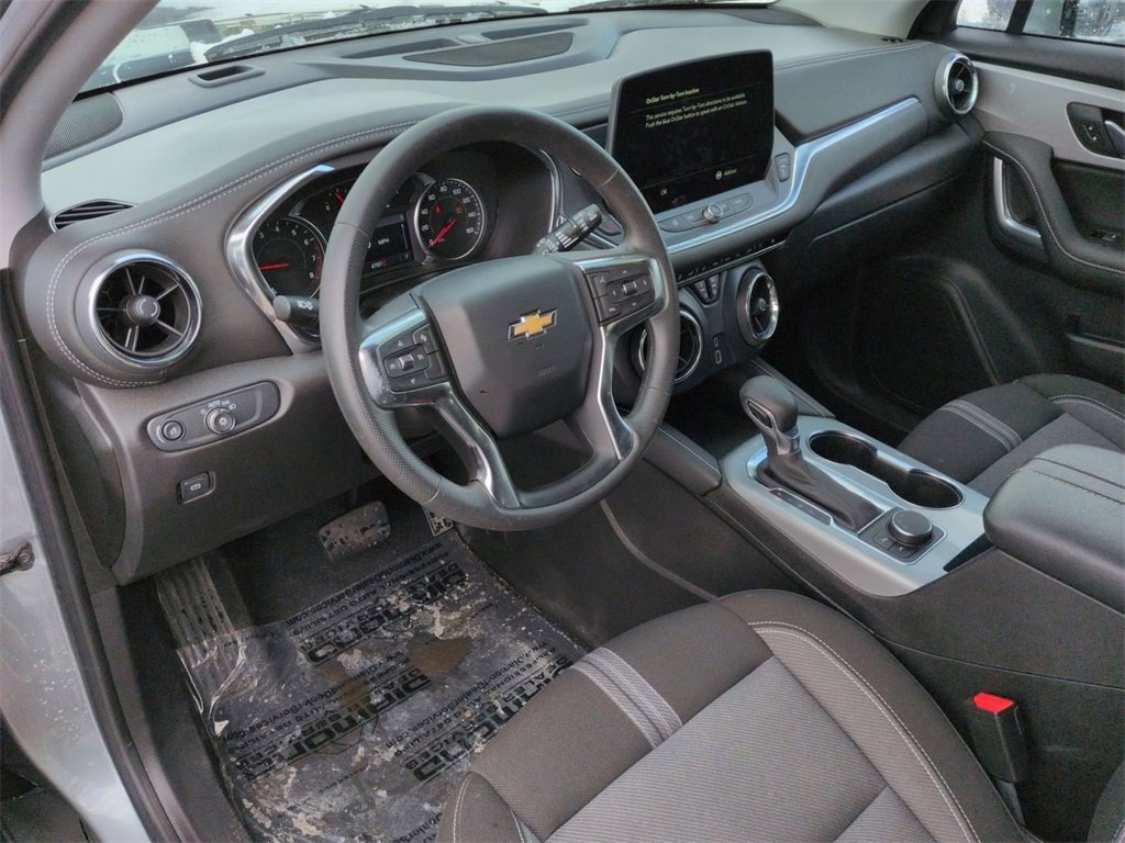 Certified 2025 Chevrolet Blazer LT w/ Driver Confidence Package image 10