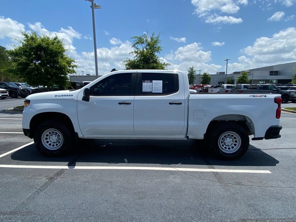Used 2022 Chevrolet Silverado 1500 W/T w/ WT Value Package AWD/4WD image 4