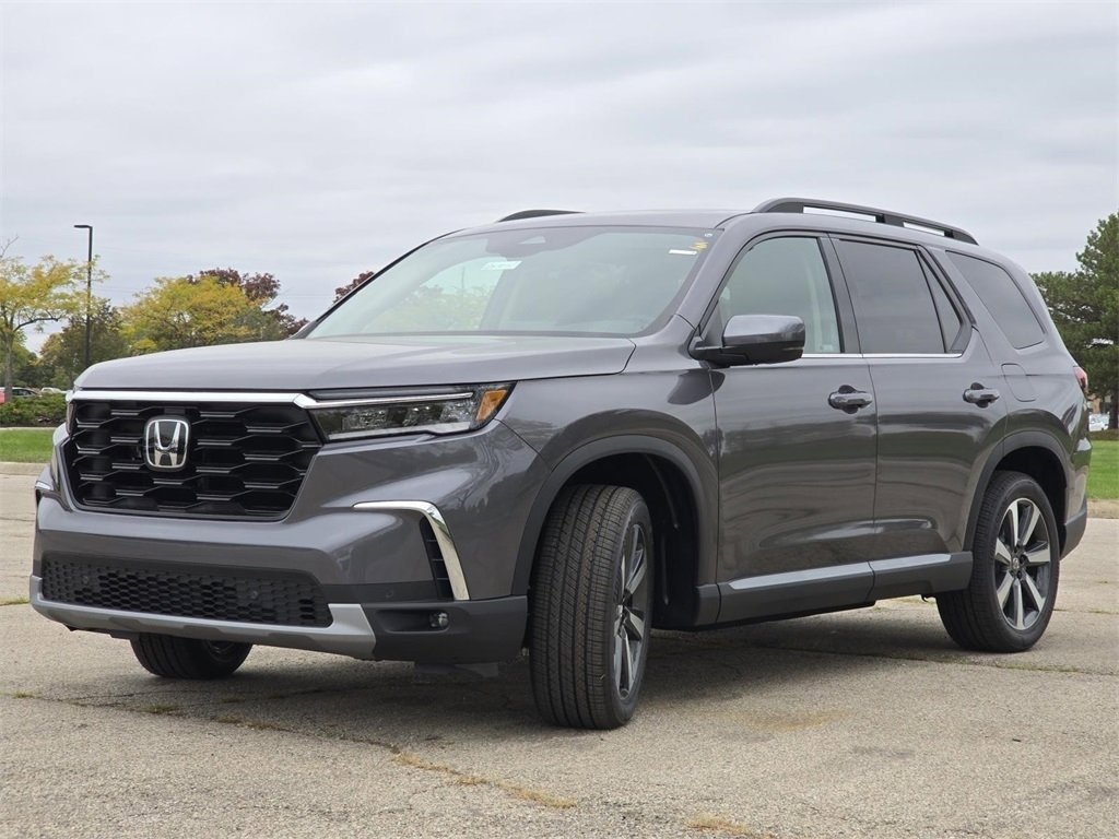 New 2025 Honda Pilot Touring image 17