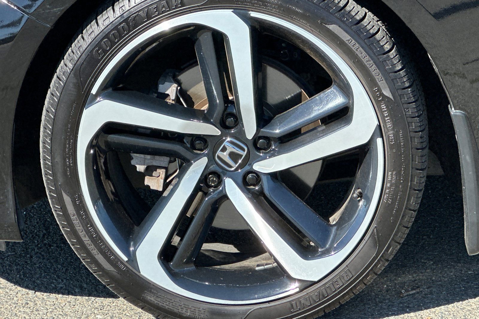 Used 2018 Honda Accord Sport image 24