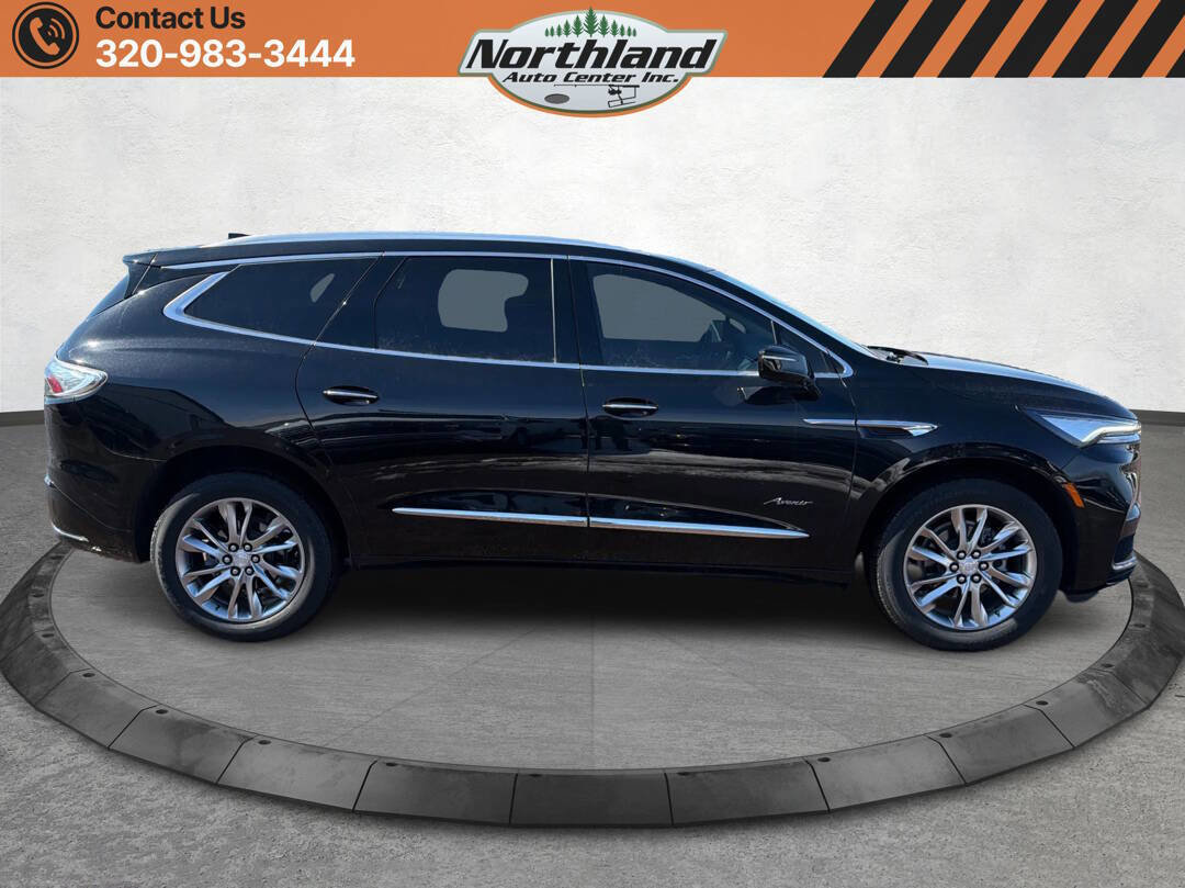 Used 2022 Buick Enclave Avenir AWD/4WD image 4