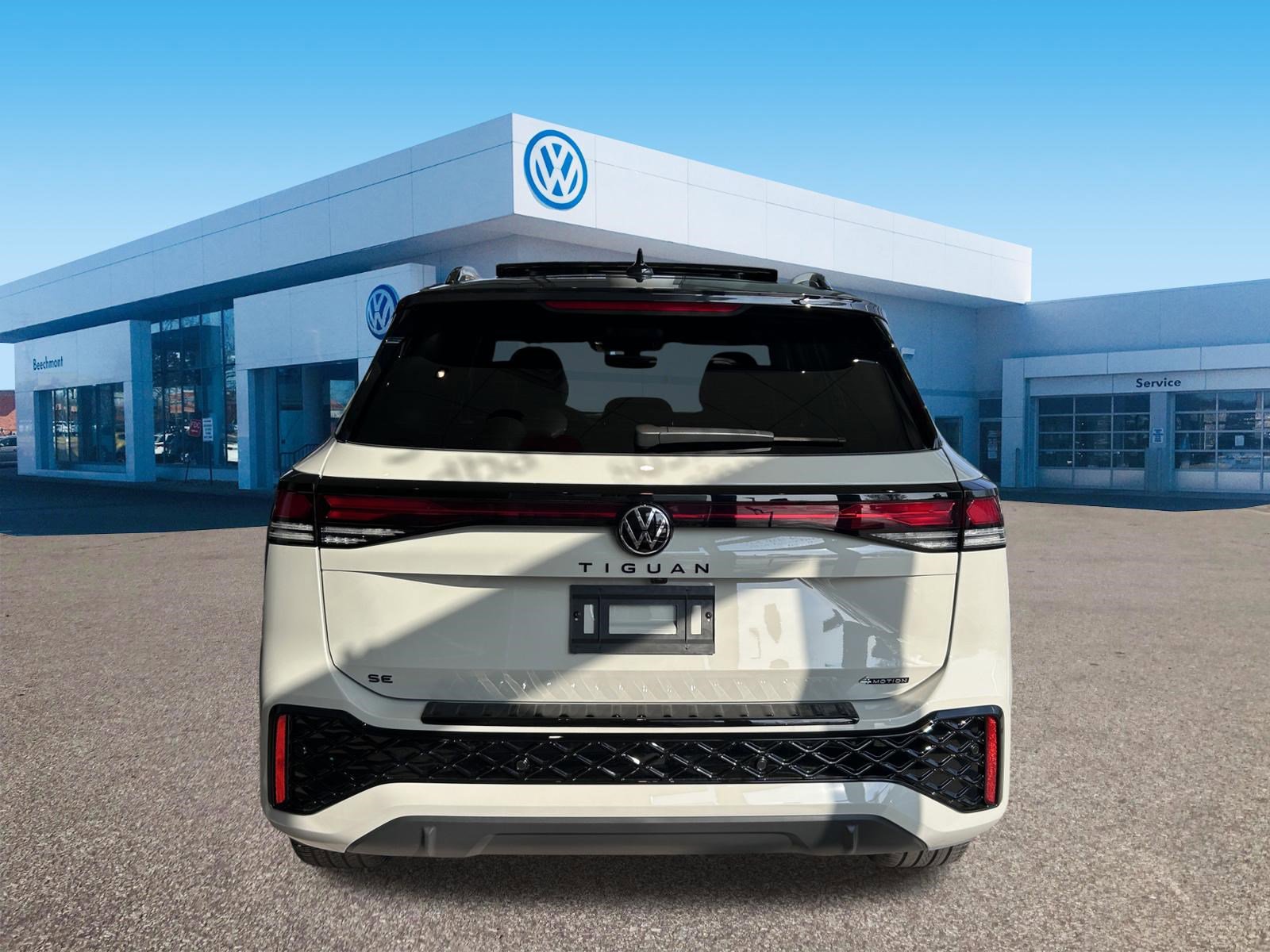 New 2026 Volkswagen Tiguan SE R-Line image 4