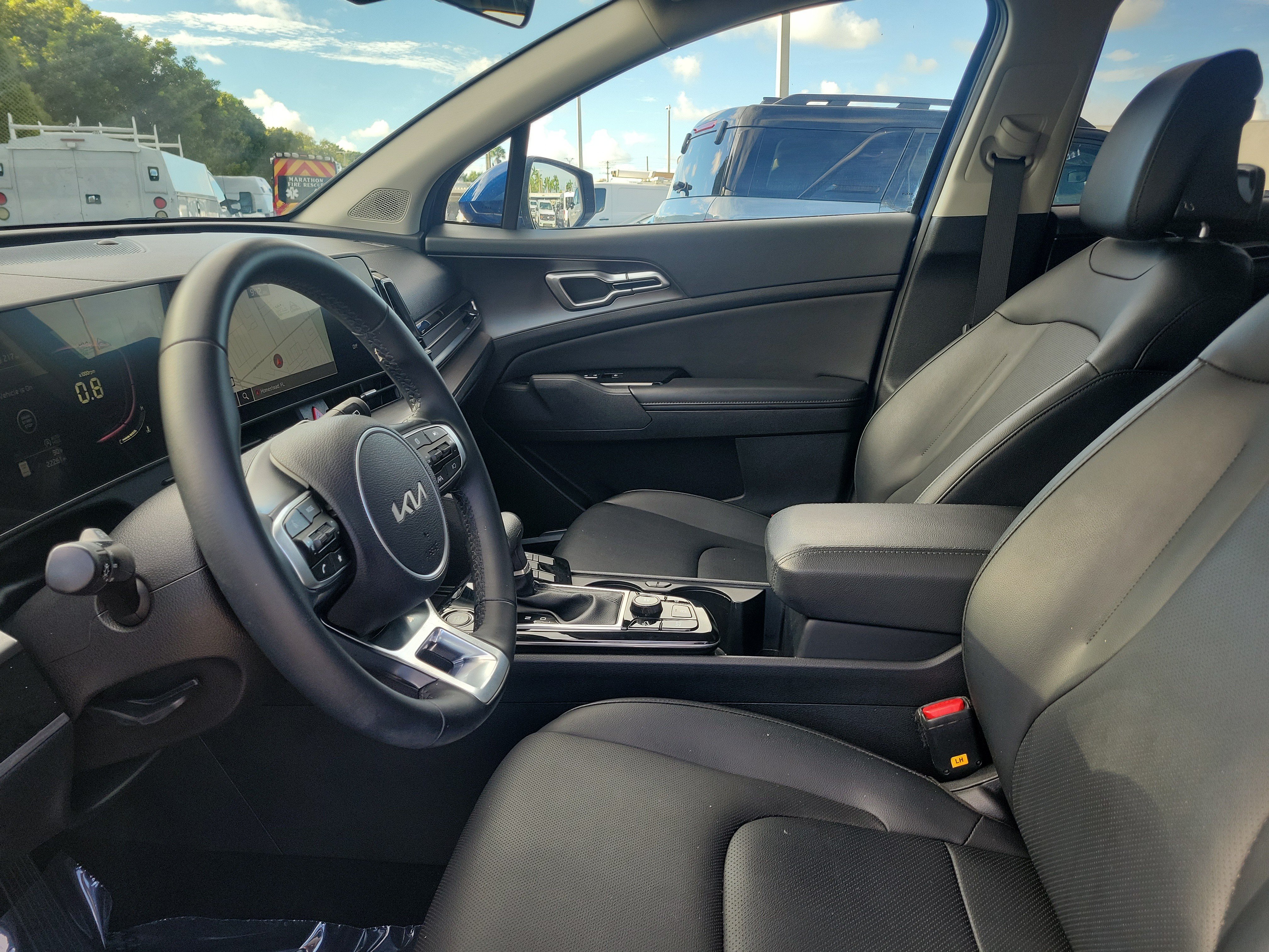 Used 2023 Kia Sportage EX FWD image 19