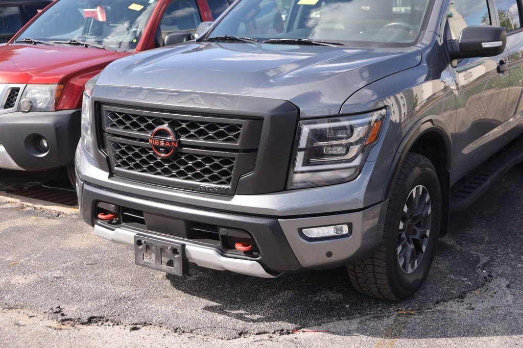 Used 2023 Nissan Titan PRO-4X w/ Pro-4x Convenience Package AWD/4WD image 5