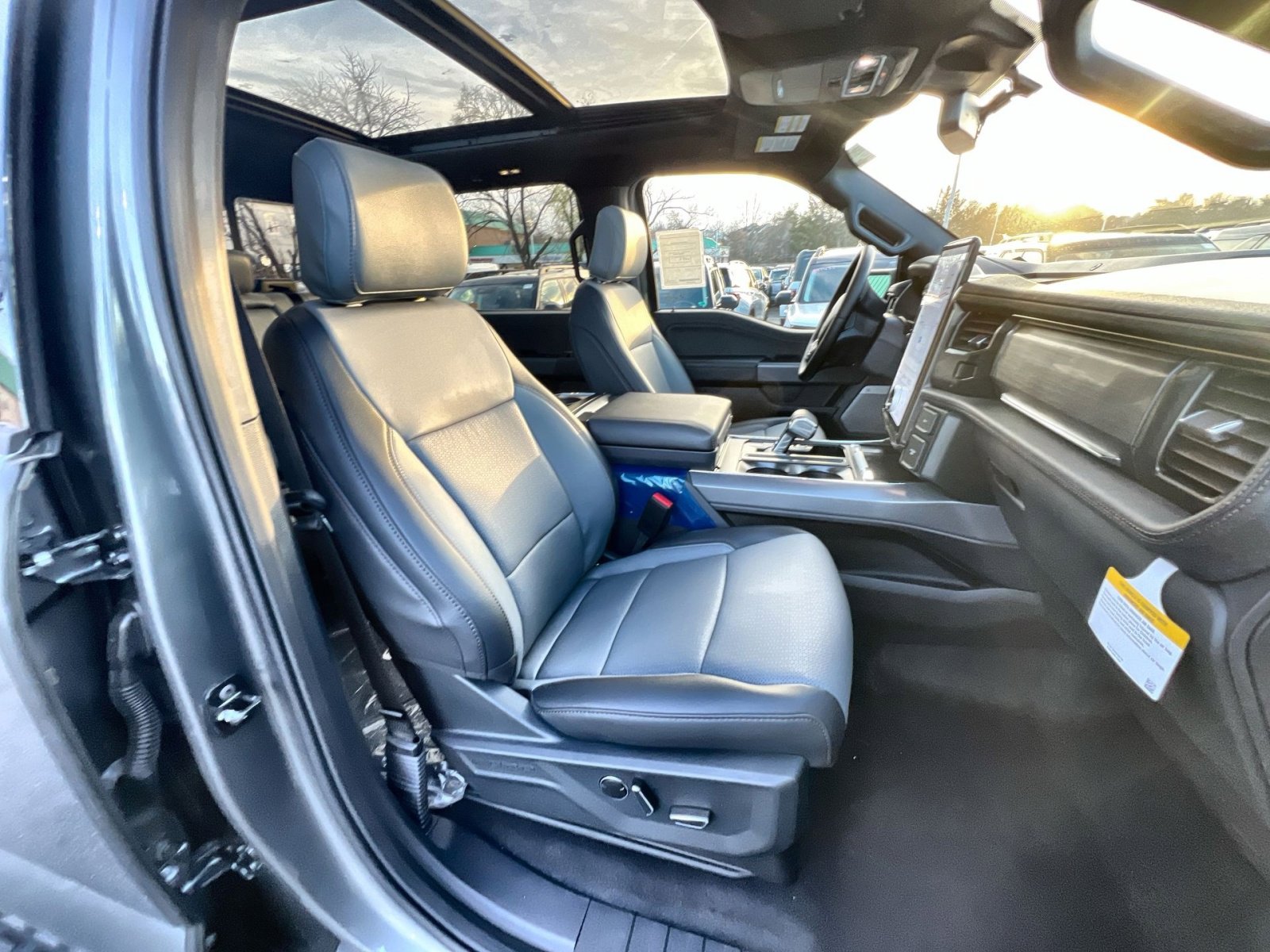 New 2025 Ford F150 Lightning Lariat image 28