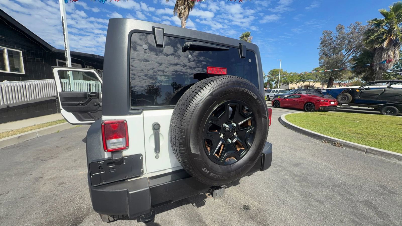 Used 2016 Jeep Wrangler Unlimited Sport AWD/4WD image 29