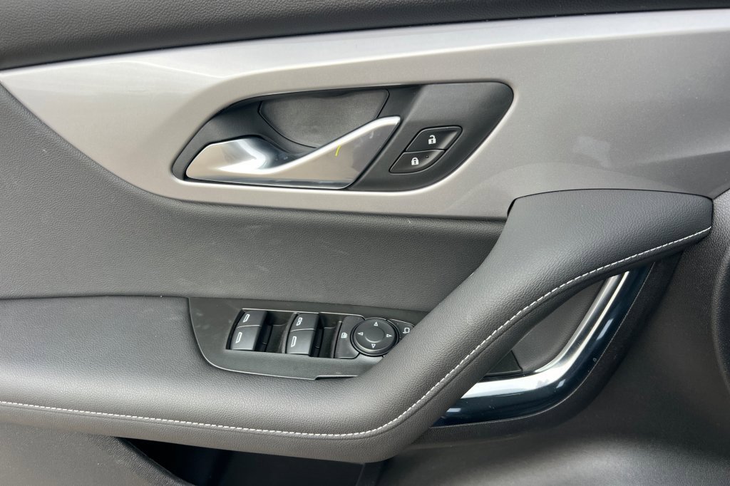 New 2026 Chevrolet Blazer LT w/ Convenience Package image 8