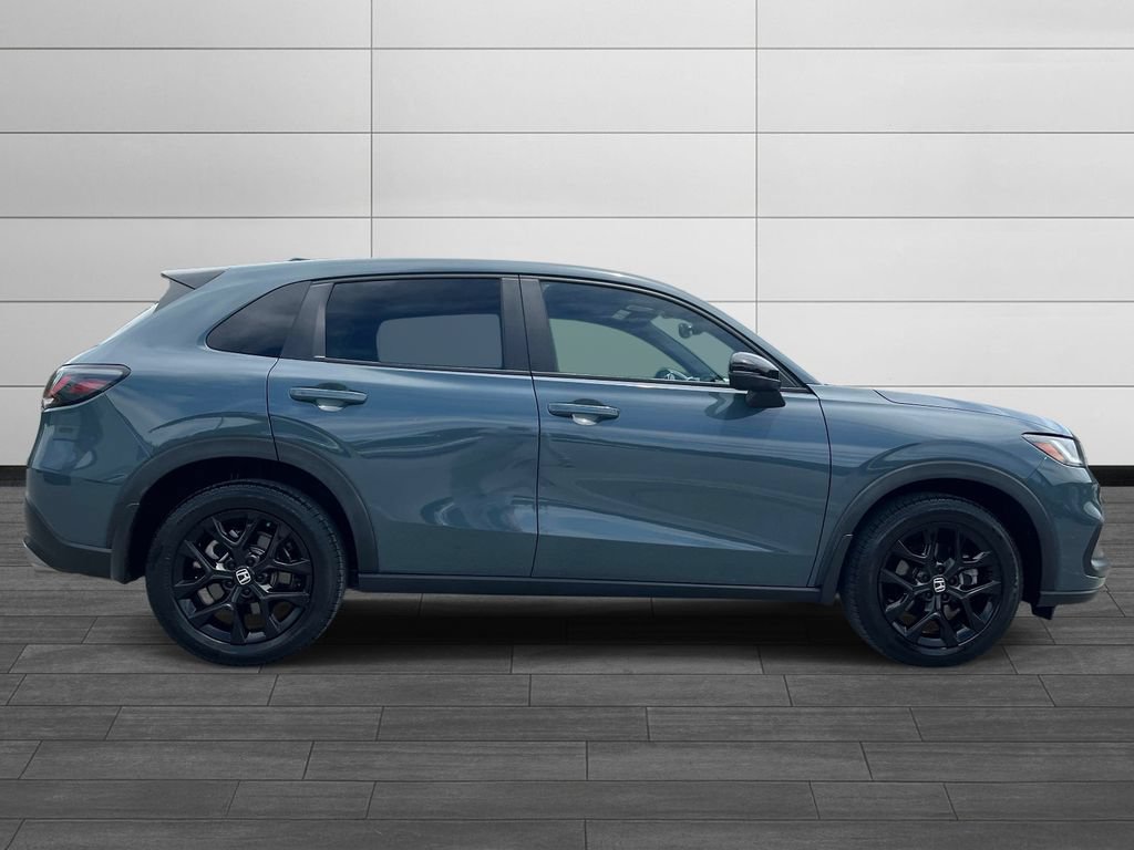 Used 2023 Honda HR-V Sport image 2