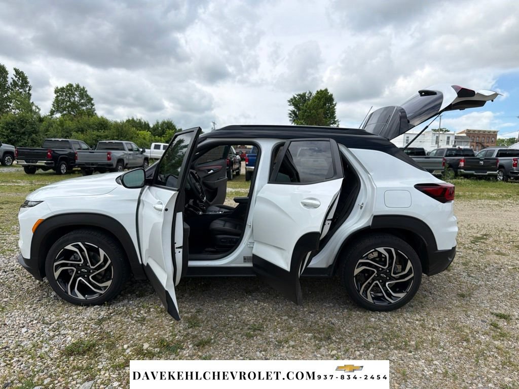 Used 2024 Chevrolet TrailBlazer RS w/ Driver Confidence Package FWD image 23