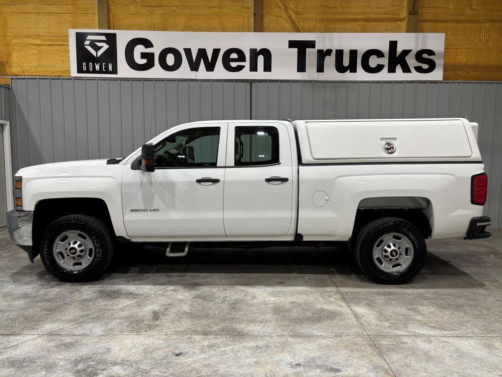 Used 2018 Chevrolet Silverado 2500 W/T w/ Snow Plow Prep Package AWD/4WD image 2