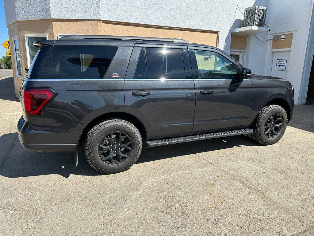 Used 2022 Ford Expedition Timberline image 5