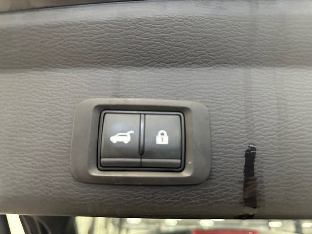 Used 2024 Mitsubishi Outlander SE Black Edition image 18