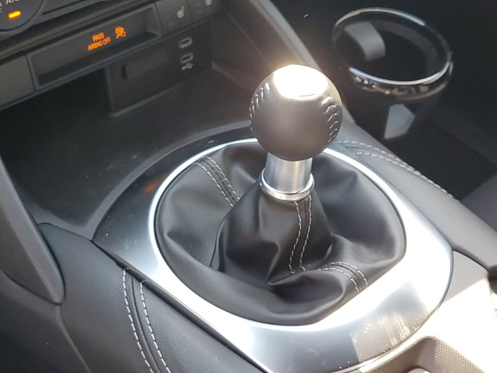New 2026 MAZDA MX-5 Miata Club w/ Interior Package RWD image 25