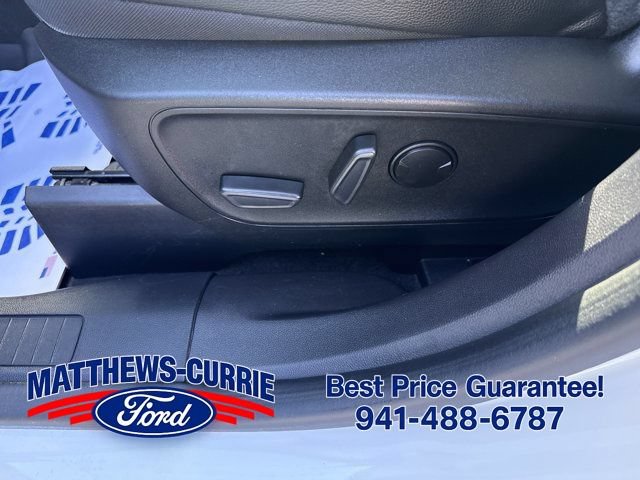 Used 2023 Ford Escape Platinum w/ Premium Technology Package FWD image 9