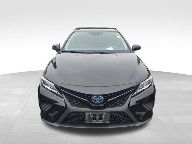 Used 2019 Toyota Camry SE w/ Sunroof Package FWD image 9