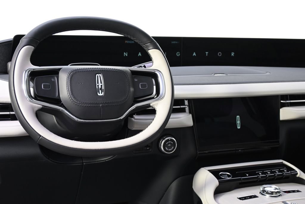 New 2026 Lincoln Navigator L Reserve w/ Jet Appearance Package image 12