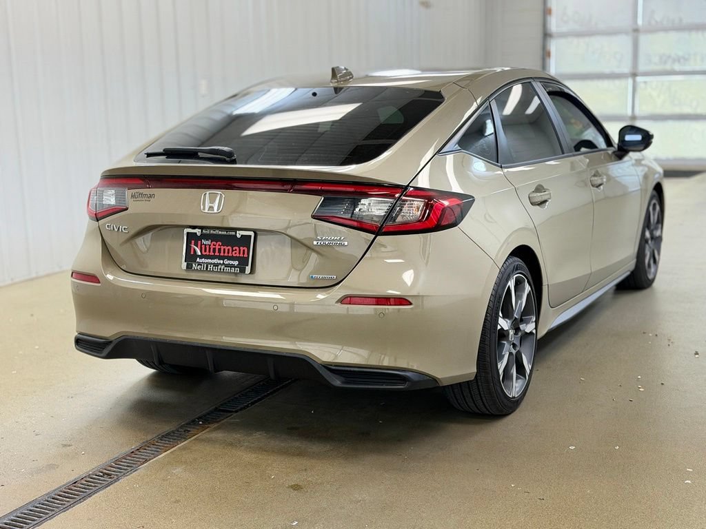 Used 2025 Honda Civic Sport Touring image 5