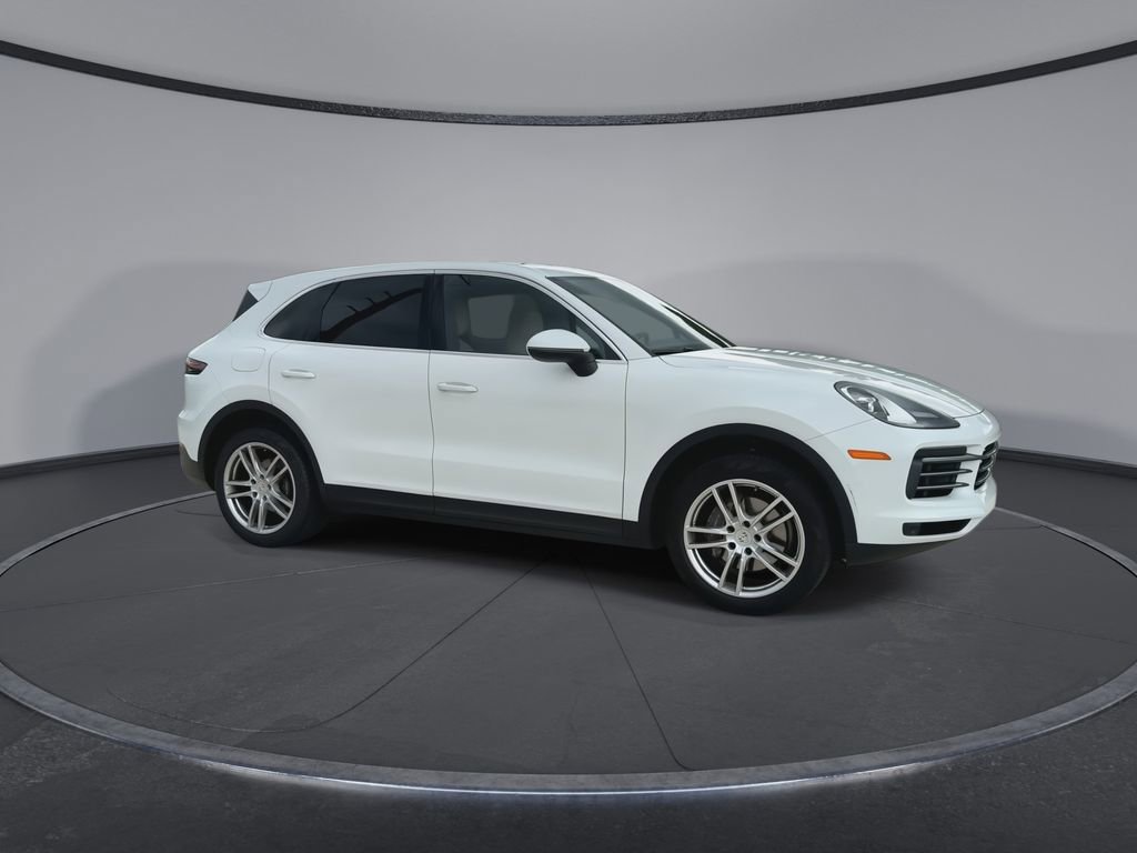 Used 2019 Porsche Cayenne AWD/4WD image 2