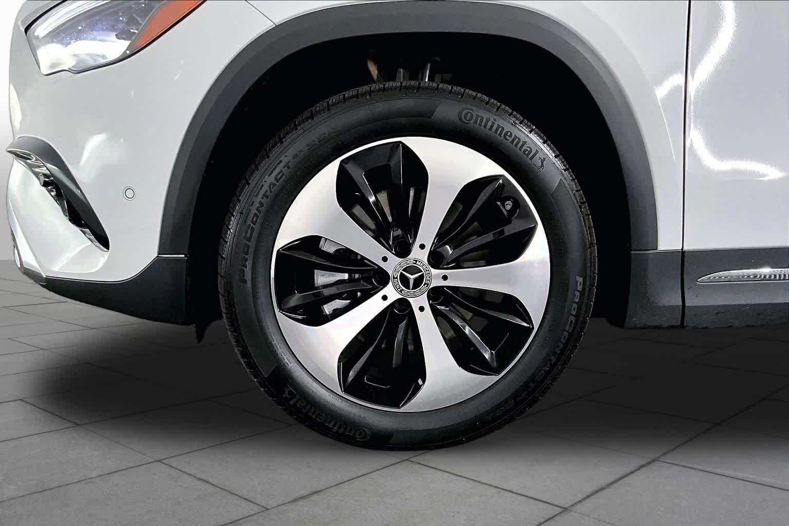 Certified 2024 Mercedes-Benz GLA 250 4MATIC image 11
