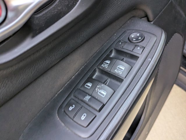 Used 2016 Jeep Cherokee Latitude w/ Comfort & Sound Group image 12