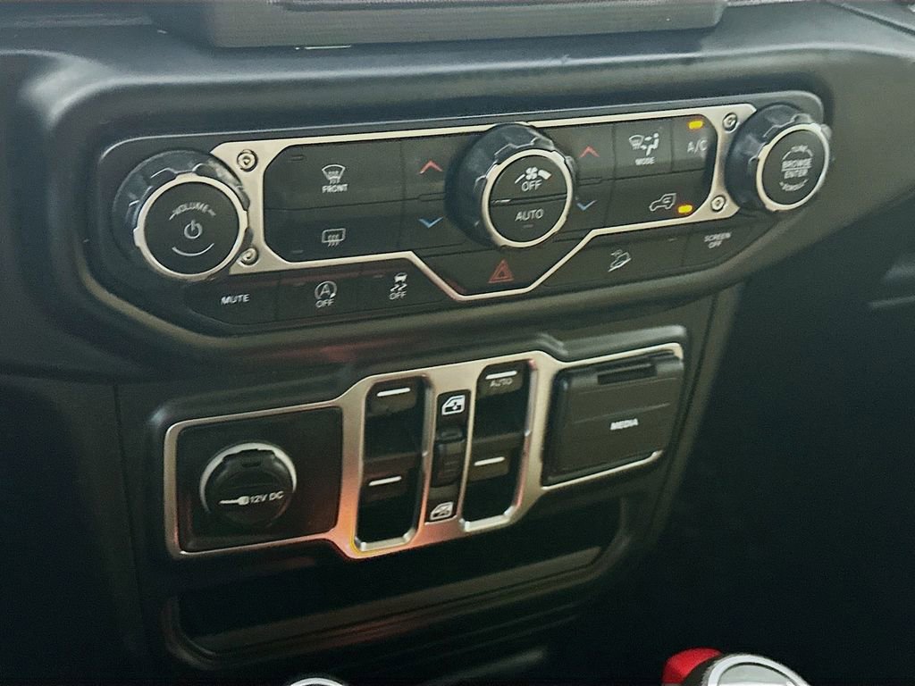 Used 2019 Jeep Wrangler Unlimited Sport S image 18