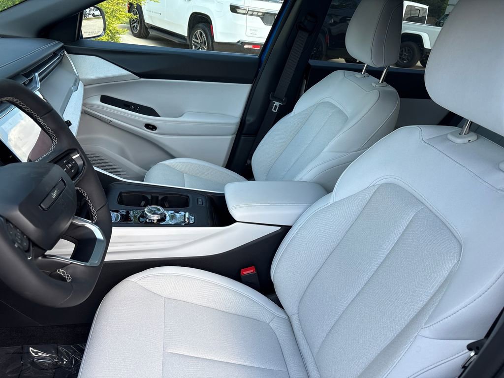 New 2026 Jeep Cherokee Laredo image 11