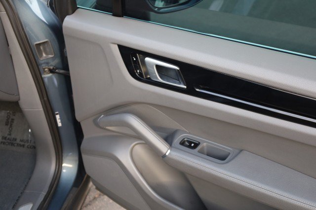 Used 2019 Porsche Cayenne AWD/4WD image 44